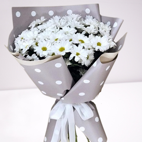  WHITE DAISY BOUQUET