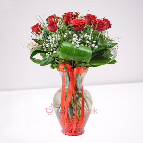 VASE 11 RED ROSES